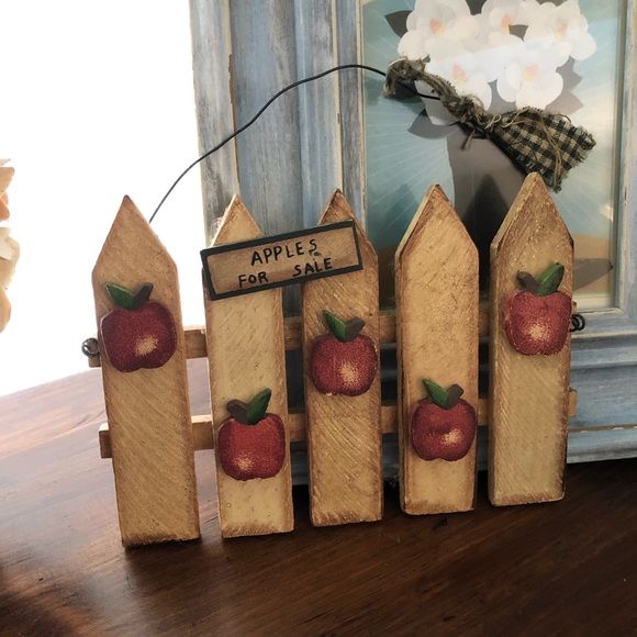 Other - Primitive Farmhouse Picket Fence Wall Hanging